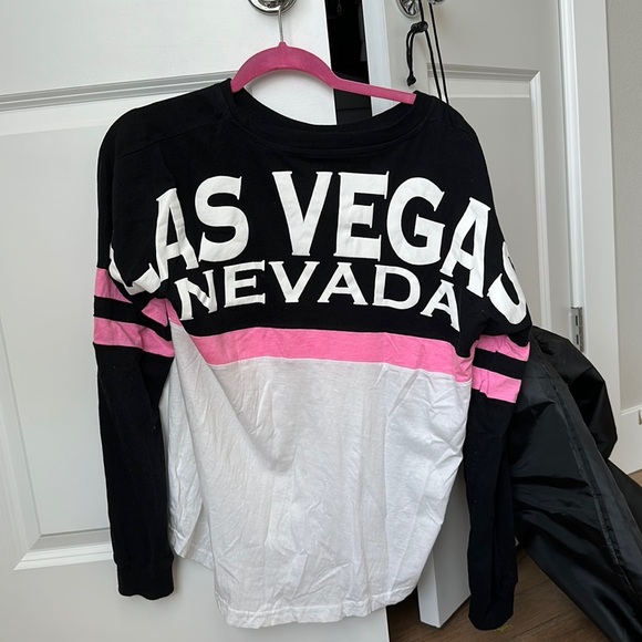 Las Vegas Nevada Pink Top Size Medium - Picture 1 of 2